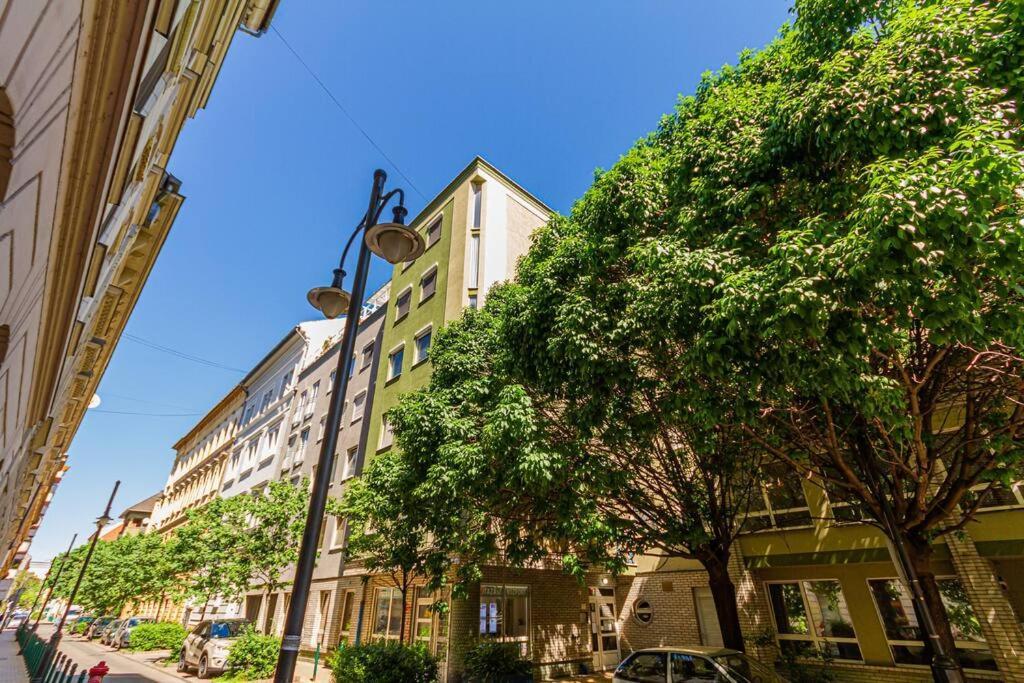 Roomy Apartment 80Sqm At City Center Free Parking Space, Ac & Balcony 부다페스트 외부 사진