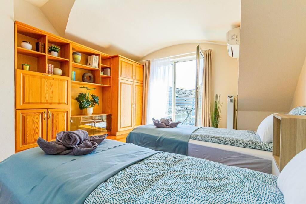 Roomy Apartment 80Sqm At City Center Free Parking Space, Ac & Balcony 부다페스트 외부 사진
